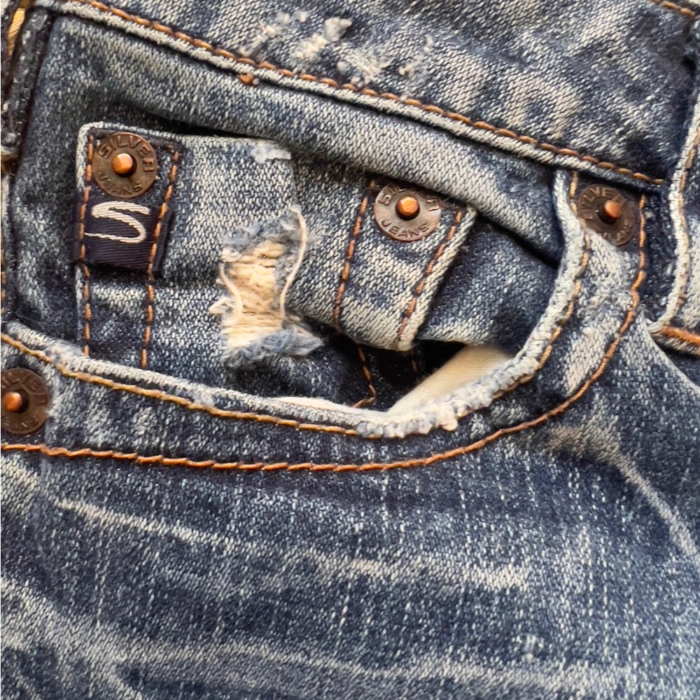 Silver Jeans Bree Bootcut Size 27/33 Distressed Medium Wash